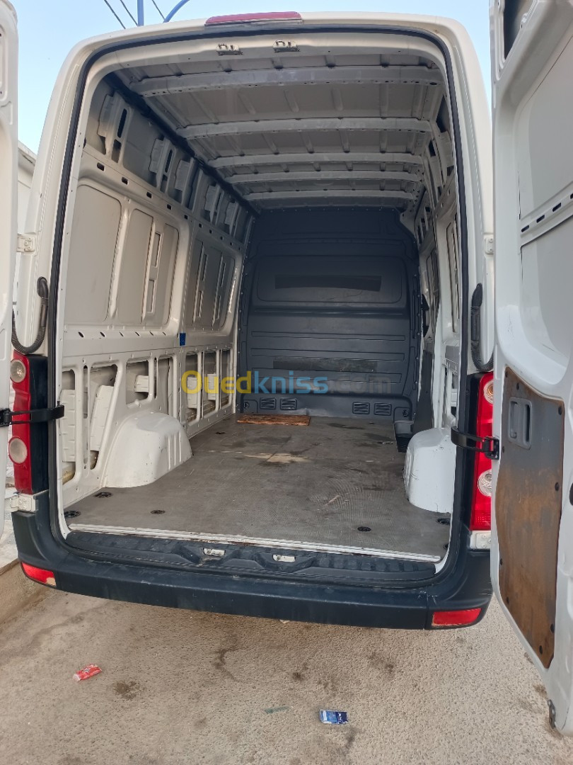 Volkswagen Crafter 2012