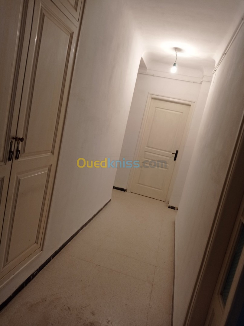 Location Appartement F4 Alger Souidania