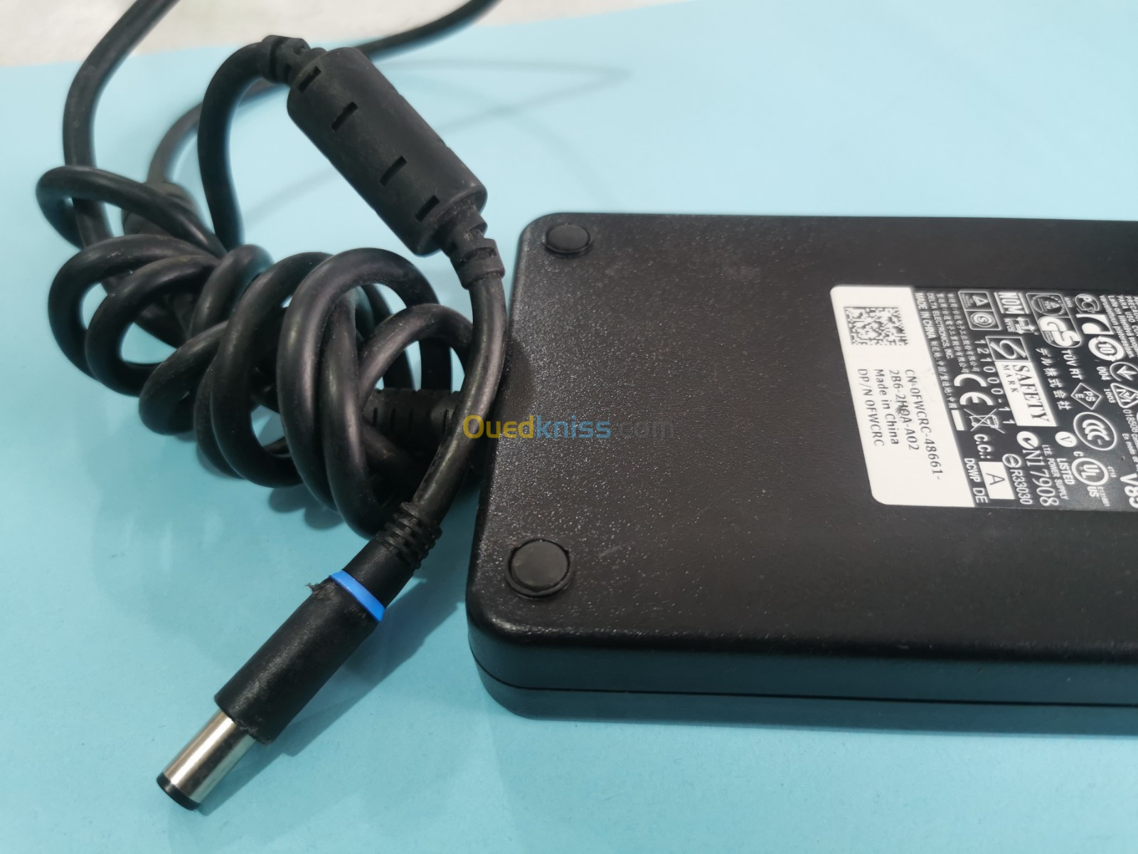 Chargeur dell 240w 19.5v 12.50A