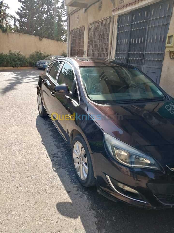 Opel Astra 2017 COSMO