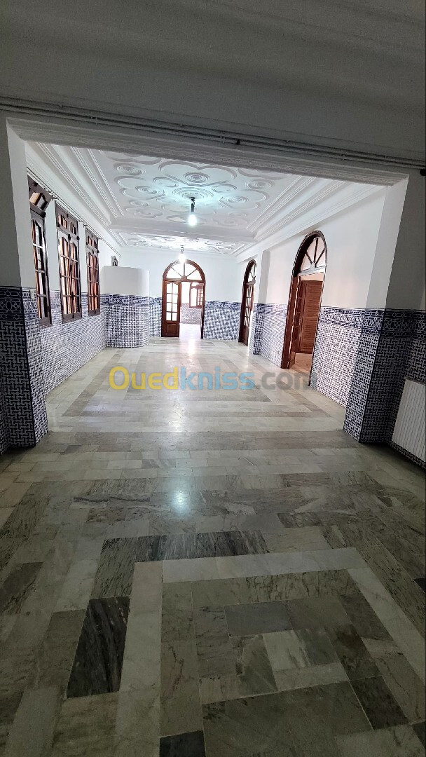 Location Appartement F5 Alger Bouzareah