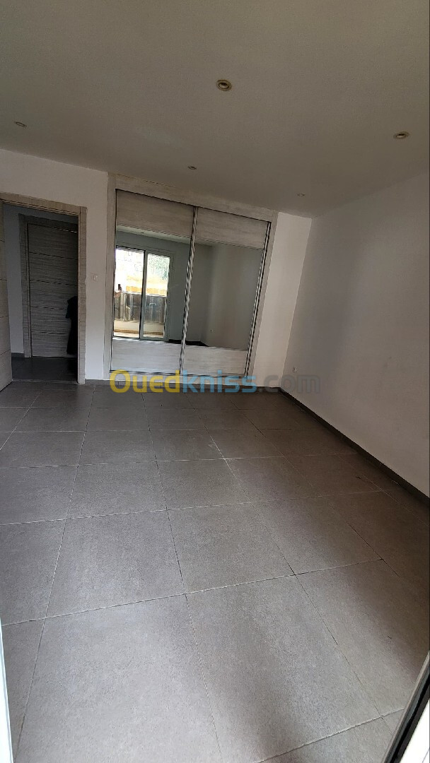 Location Appartement F4 Alger El achour