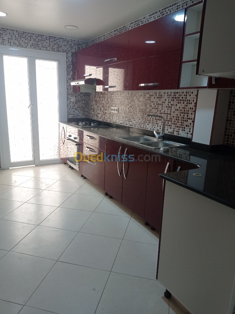 Location Appartement F4 Alger Douera