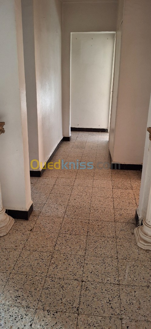 Location Appartement F4 Alger Baba hassen