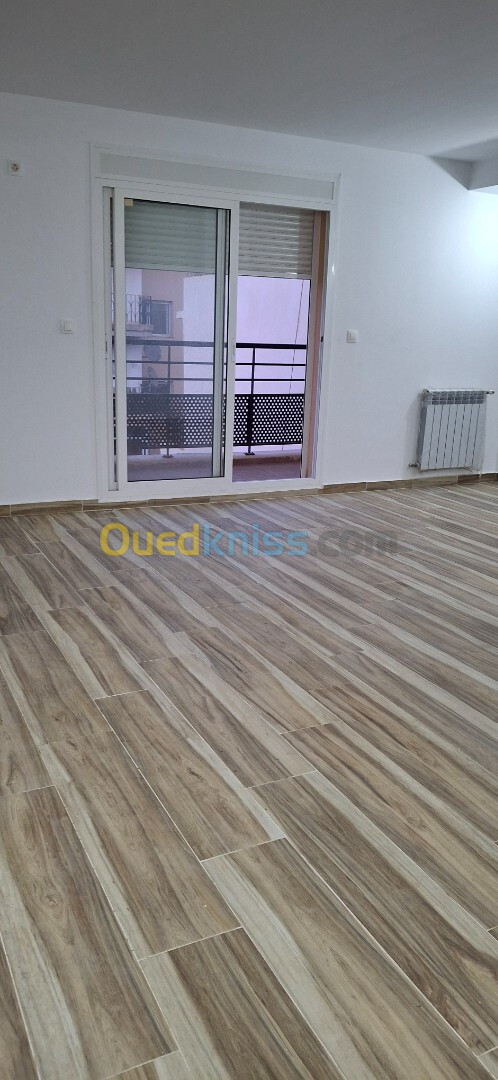 Location Appartement F4 Alger Douera