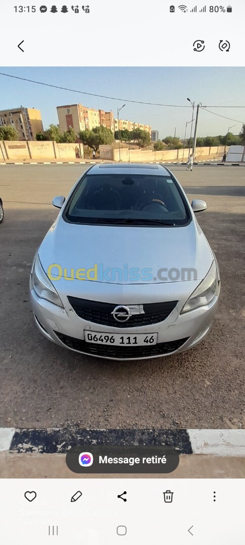 Opel Astra 2011 