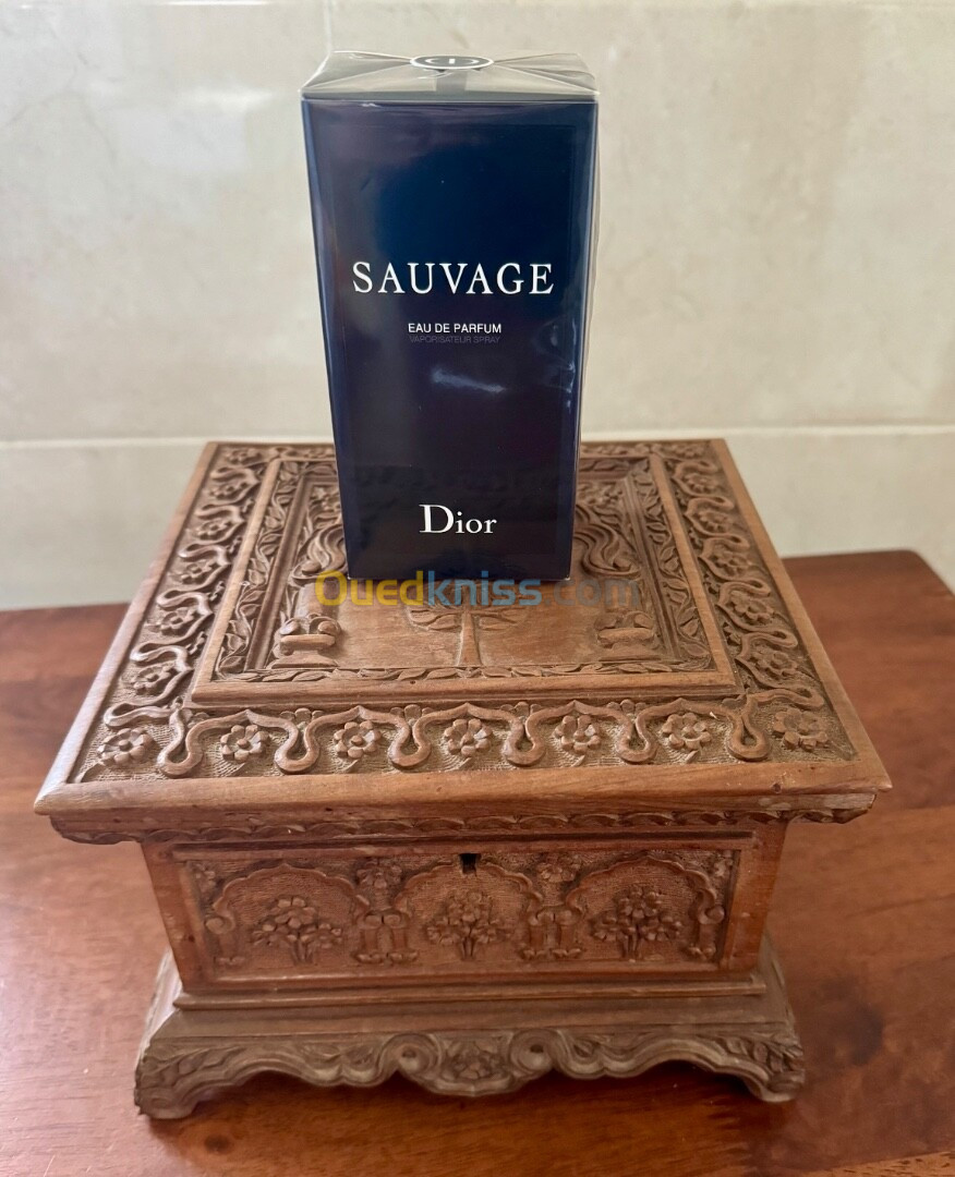 Parfum original DIOR SAUVAGE (100ml) et coffret original DIOR SAUVAGE