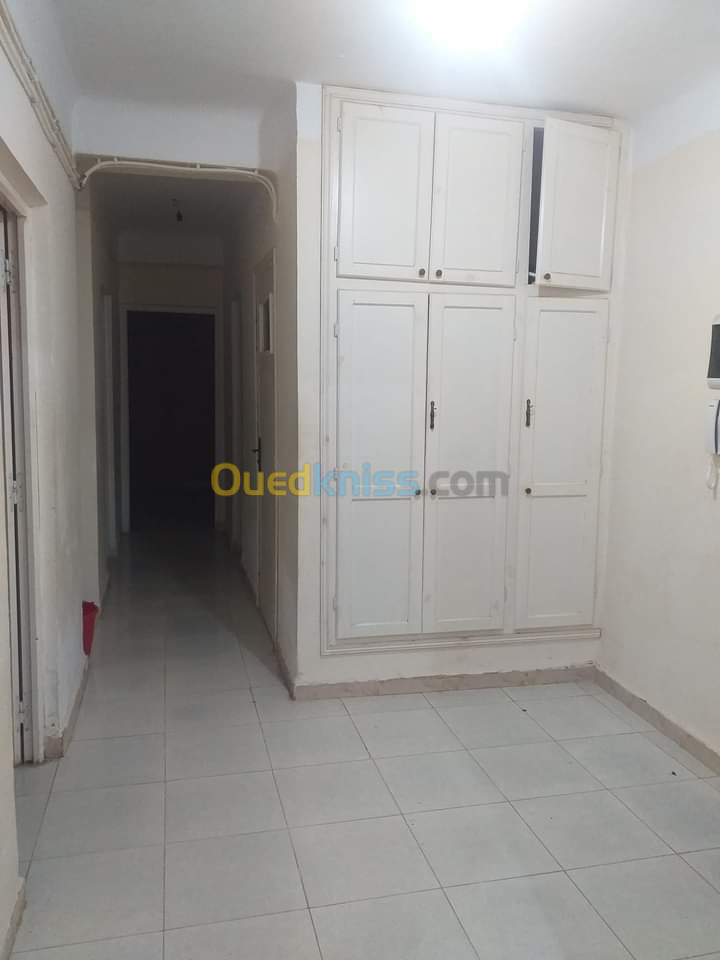 Location Appartement F3 Oran Bir el djir