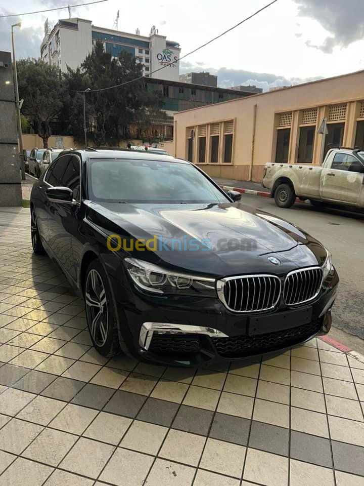 BMW Série 7 2018 740e