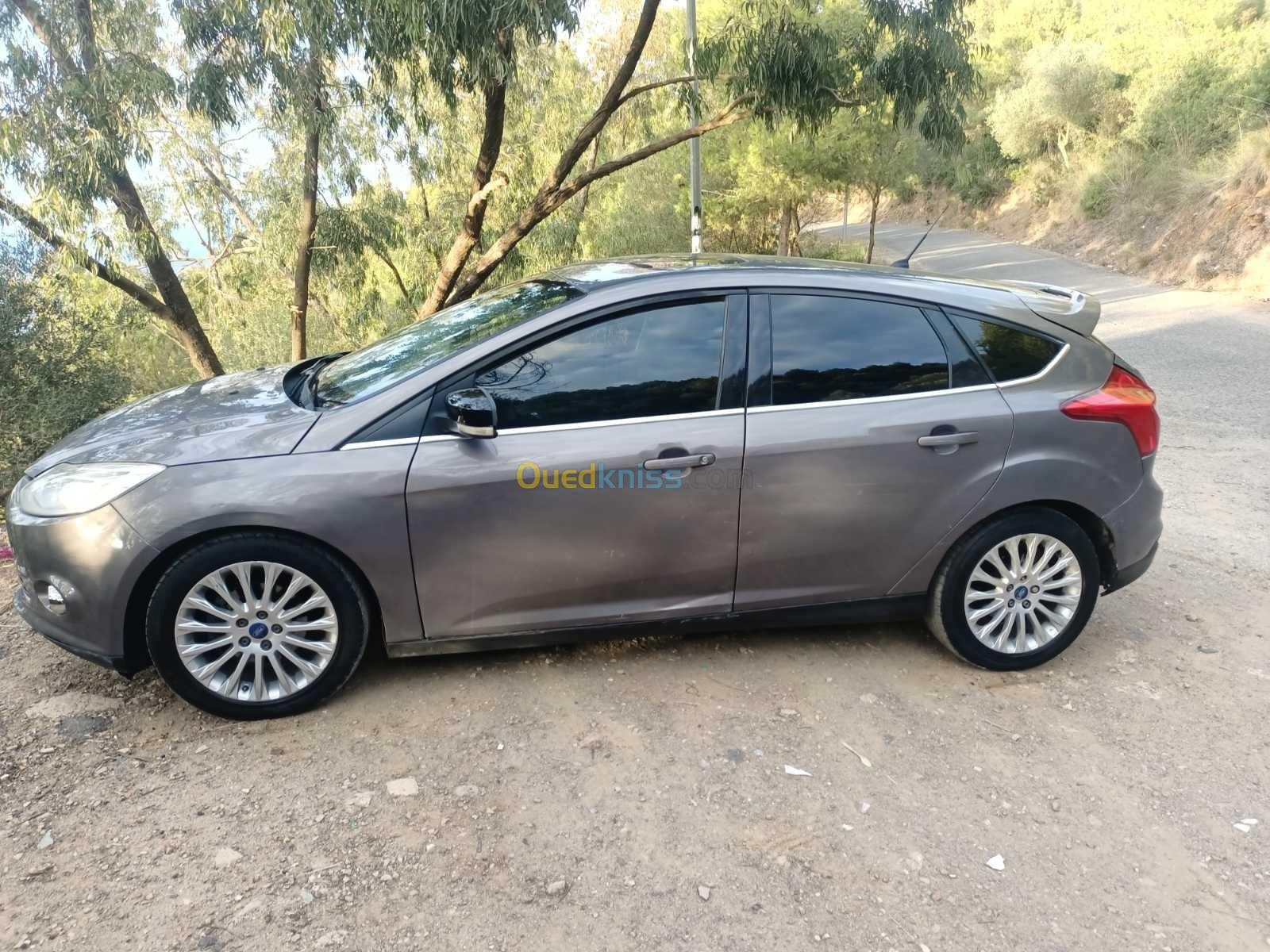 Ford Focus 5 portes 2012 