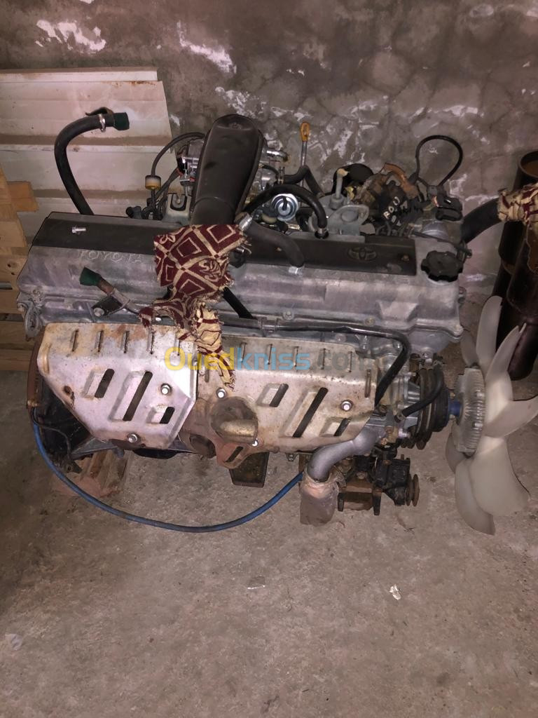 Moteur toyota 4500