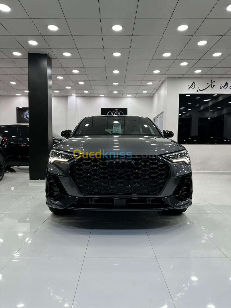 Audi Q3 2024 SLINE black edition