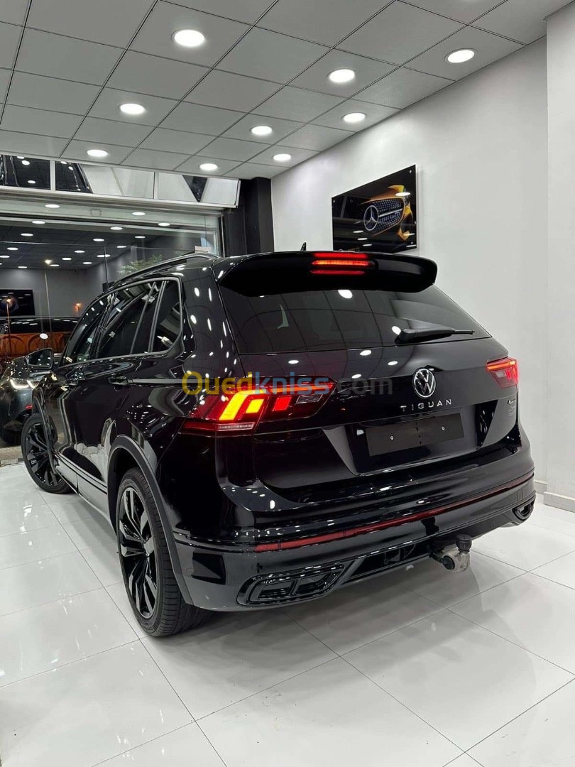 Volkswagen Tiguan 2023 R Black édition