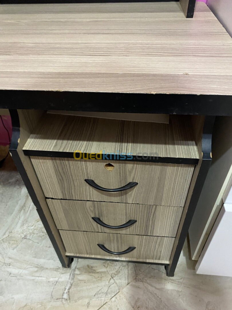 Grande bureau avec un prix imbattable 