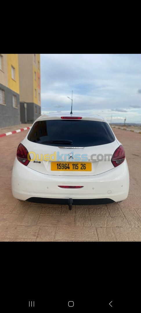 Peugeot 208 2015 Active Facelift