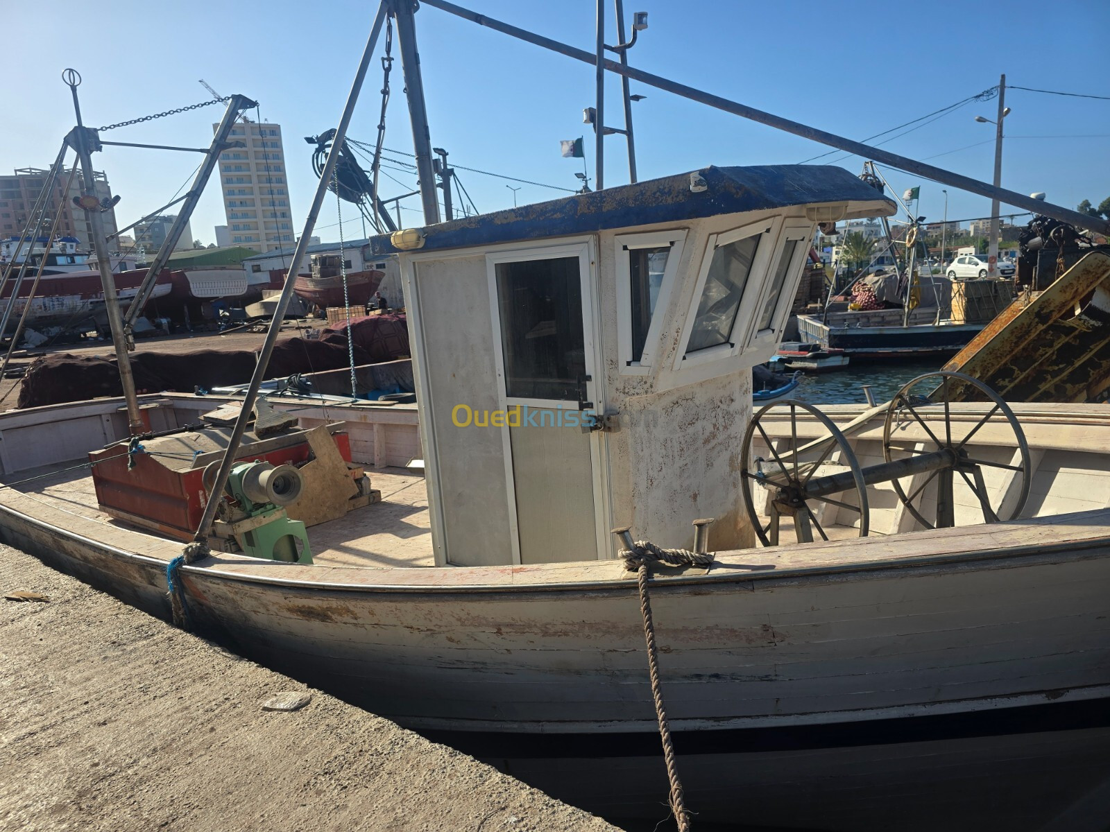 Sardinier bateau de pêche 