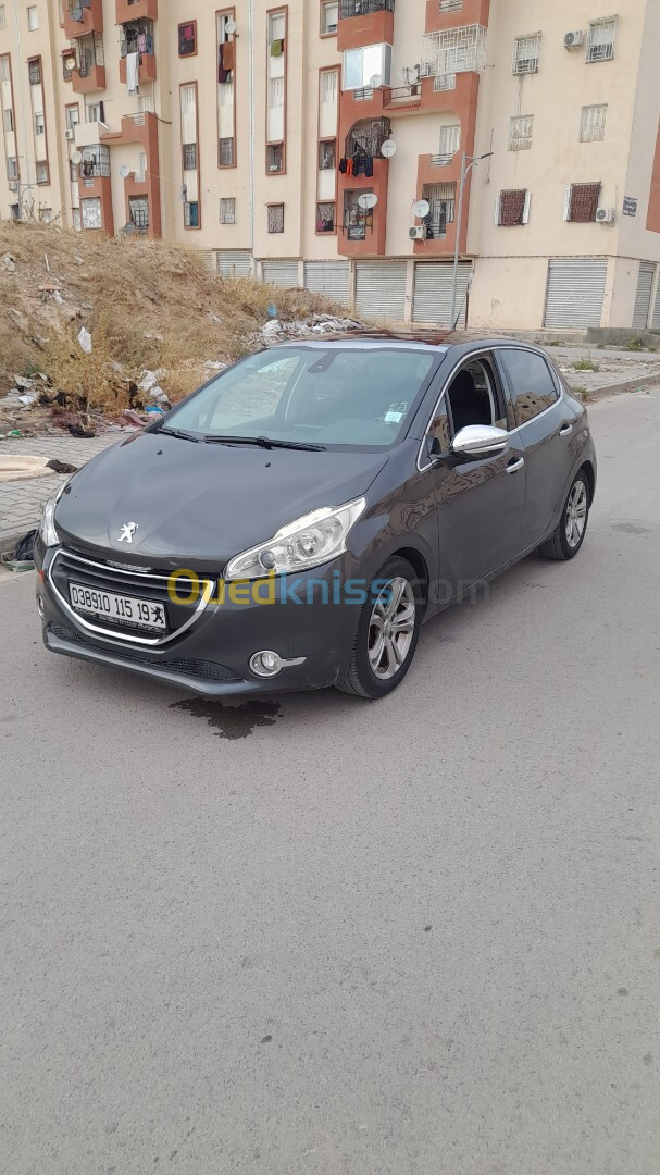 Peugeot 208 2015 Allure