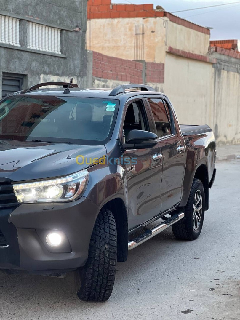 Toyota Hilux 2020 LEGEND DC 4x4 Pack Luxe