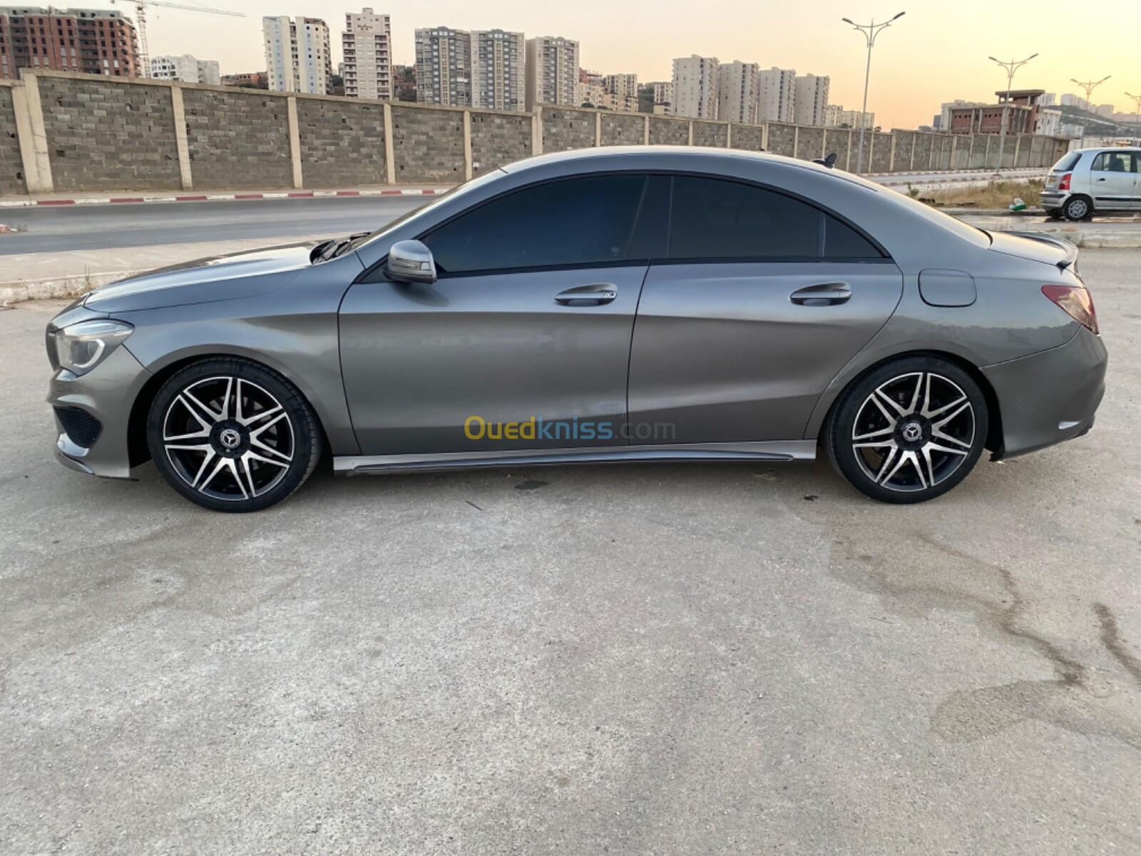 Mercedes CLA 2014 Coupé Exclusif + AMG 