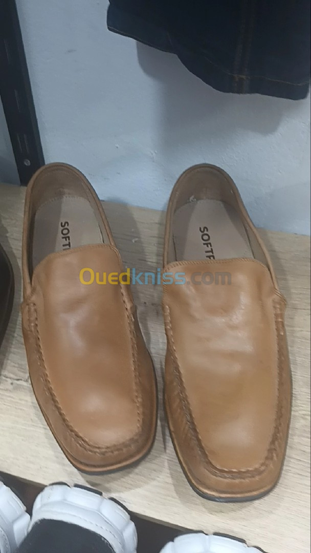 Chaussures  vêtements  hommes & femmes 