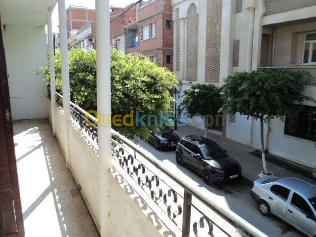 Location Appartement F4 Alger Cheraga