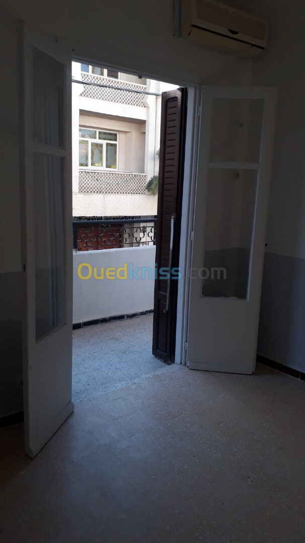 Location Appartement F4 Alger Cheraga