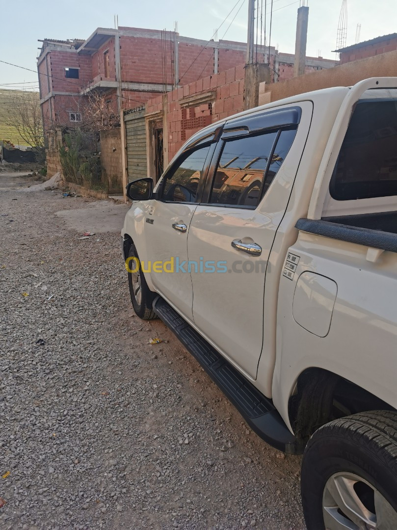 Toyota Hilux 2016 LEGEND SC 4x4