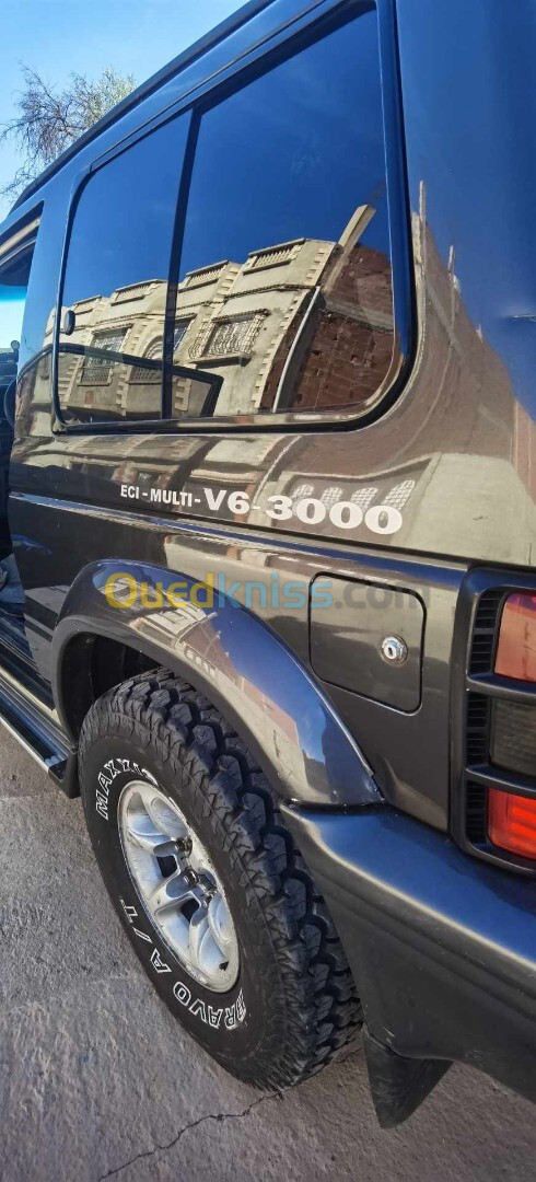 Mitsubishi Pajero Court 1993 Pajero Court