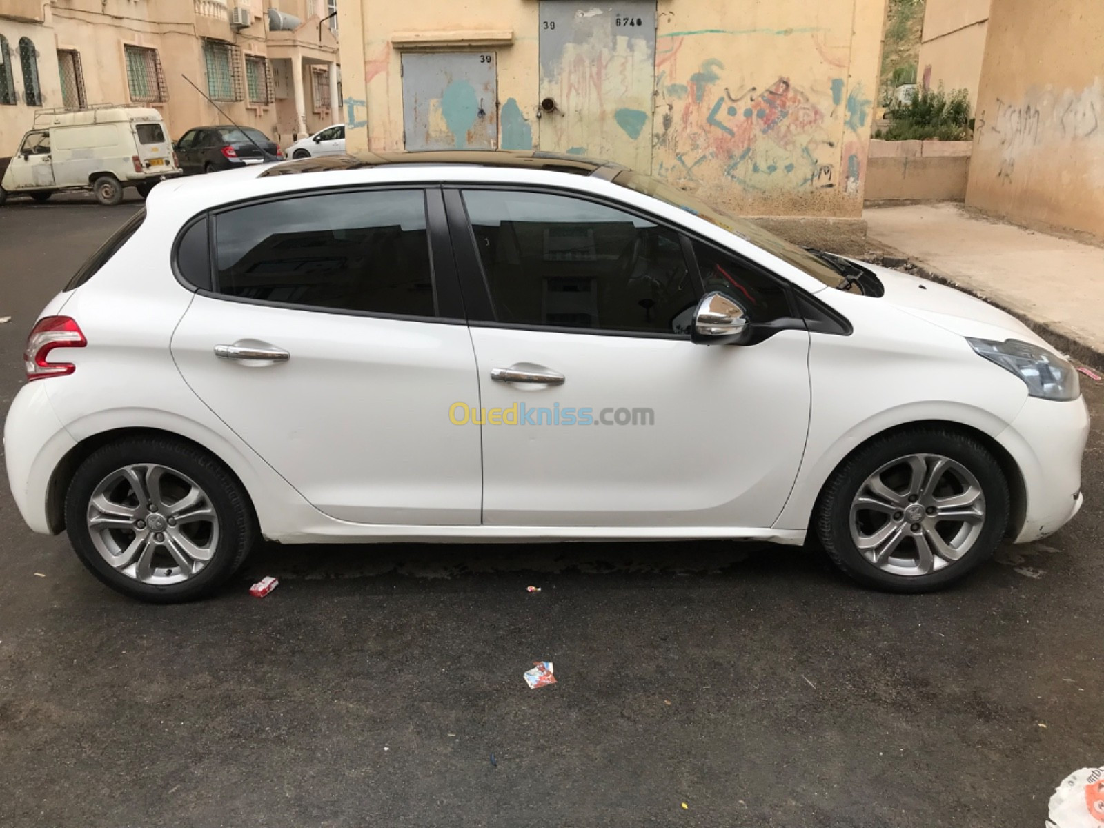 Peugeot 208 2012 Allure