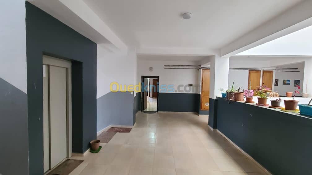 Vente Appartement F4 Oran Ain el turck