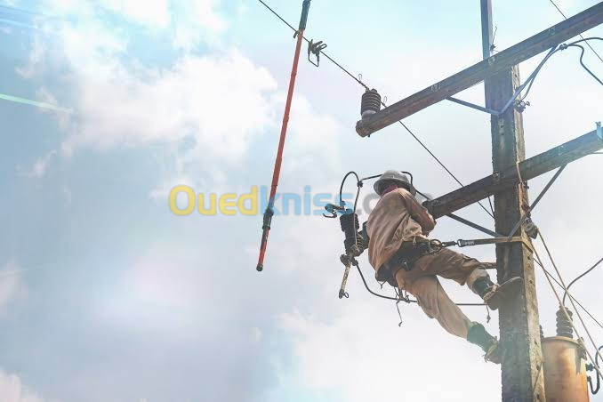 électricien de distribution monteur de ligne  base et haut tentions électricien industriel 