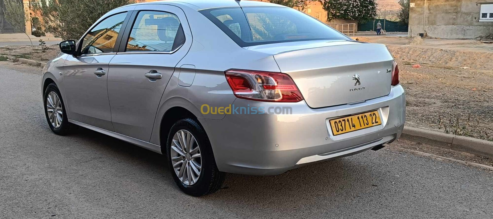 Peugeot 301 2013 Allure