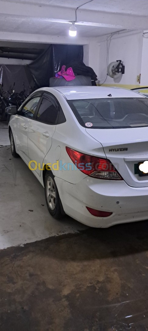 Hyundai Accent 2012 RB