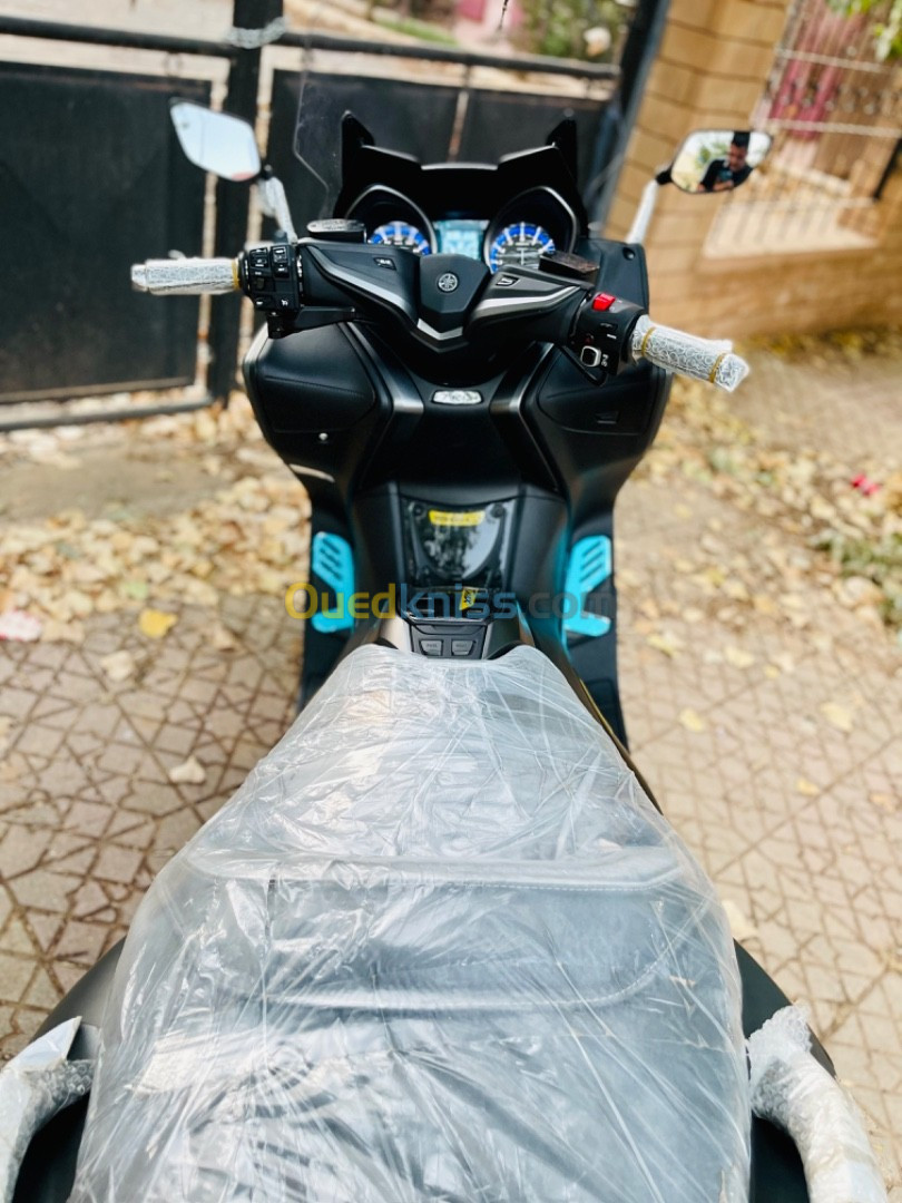 Yamaha Tmax 560 techmax 2021