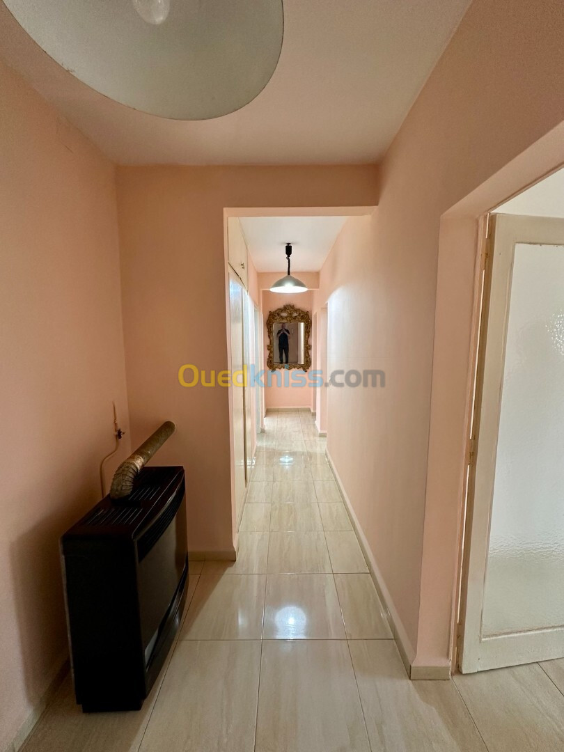 Location Appartement F4 Alger Kouba