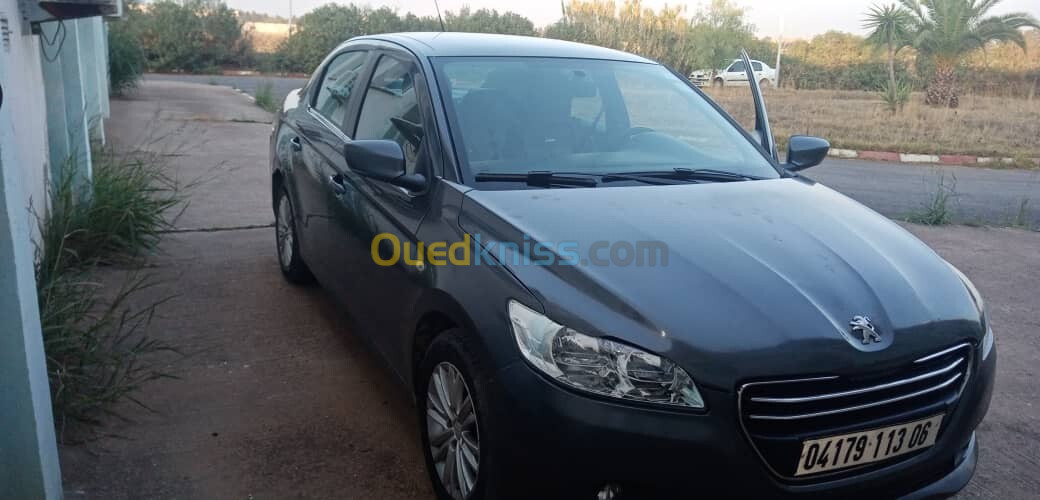 Peugeot 301 2013 Allure