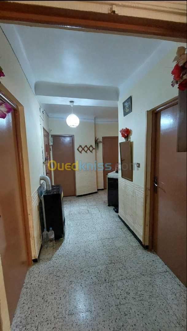 Vente Appartement F3 Oran Sidi chami