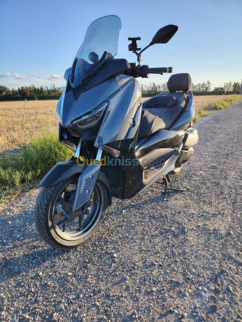 Yamaha Xmax 300 tech max 2021