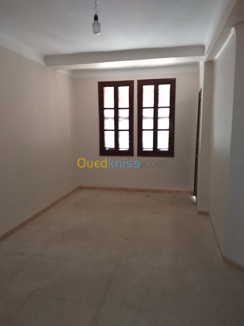 Vente Appartement F3 Tipaza Khemisti