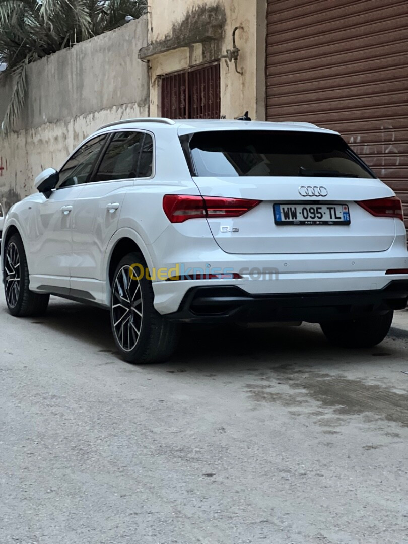 Audi Q3 2021 Ambition