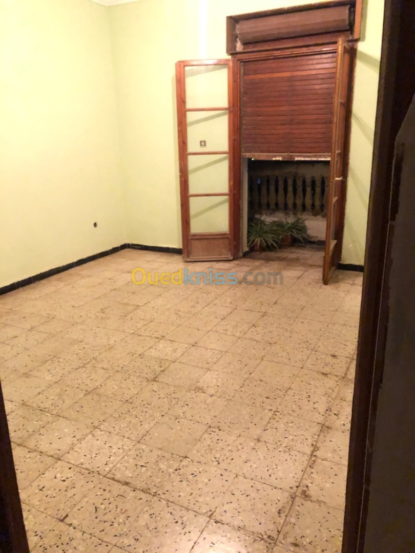 Location Niveau De Villa F3 Blida Meftah