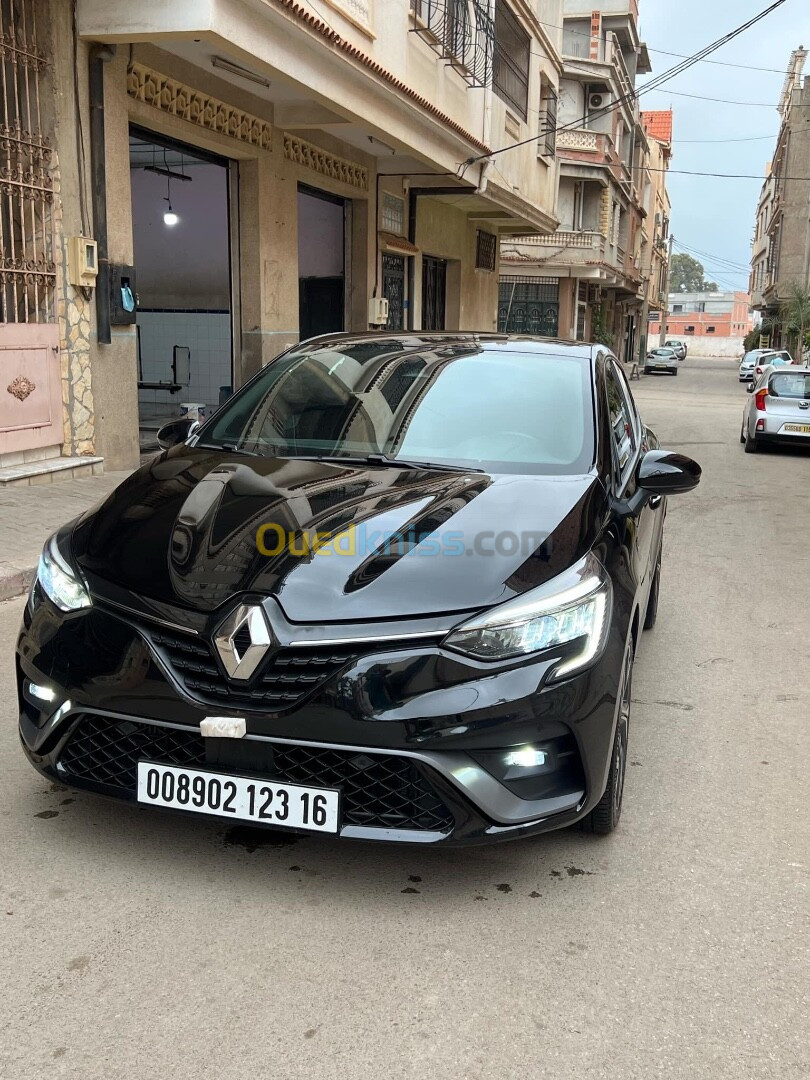 Renault Clio 2023 Rs line