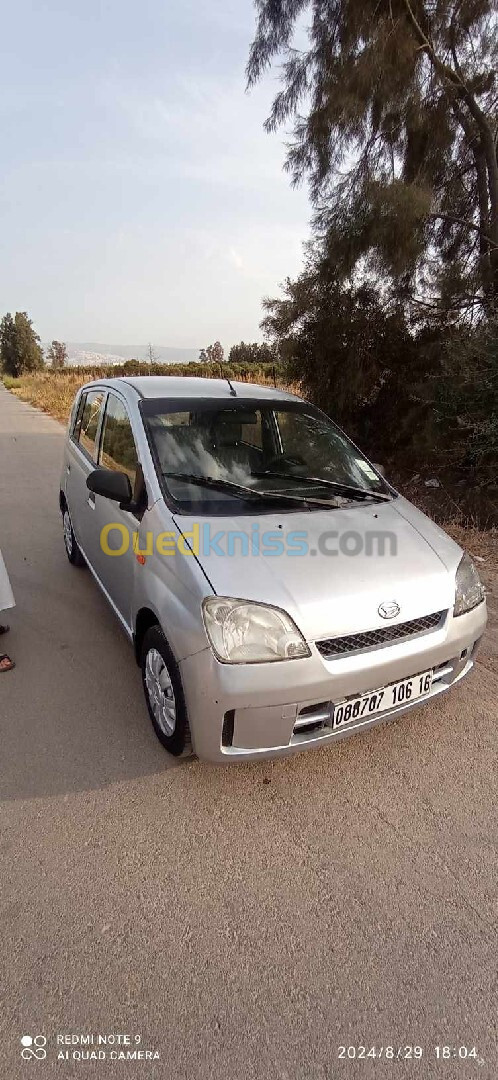 Daihatsu Charad 2009 Charad