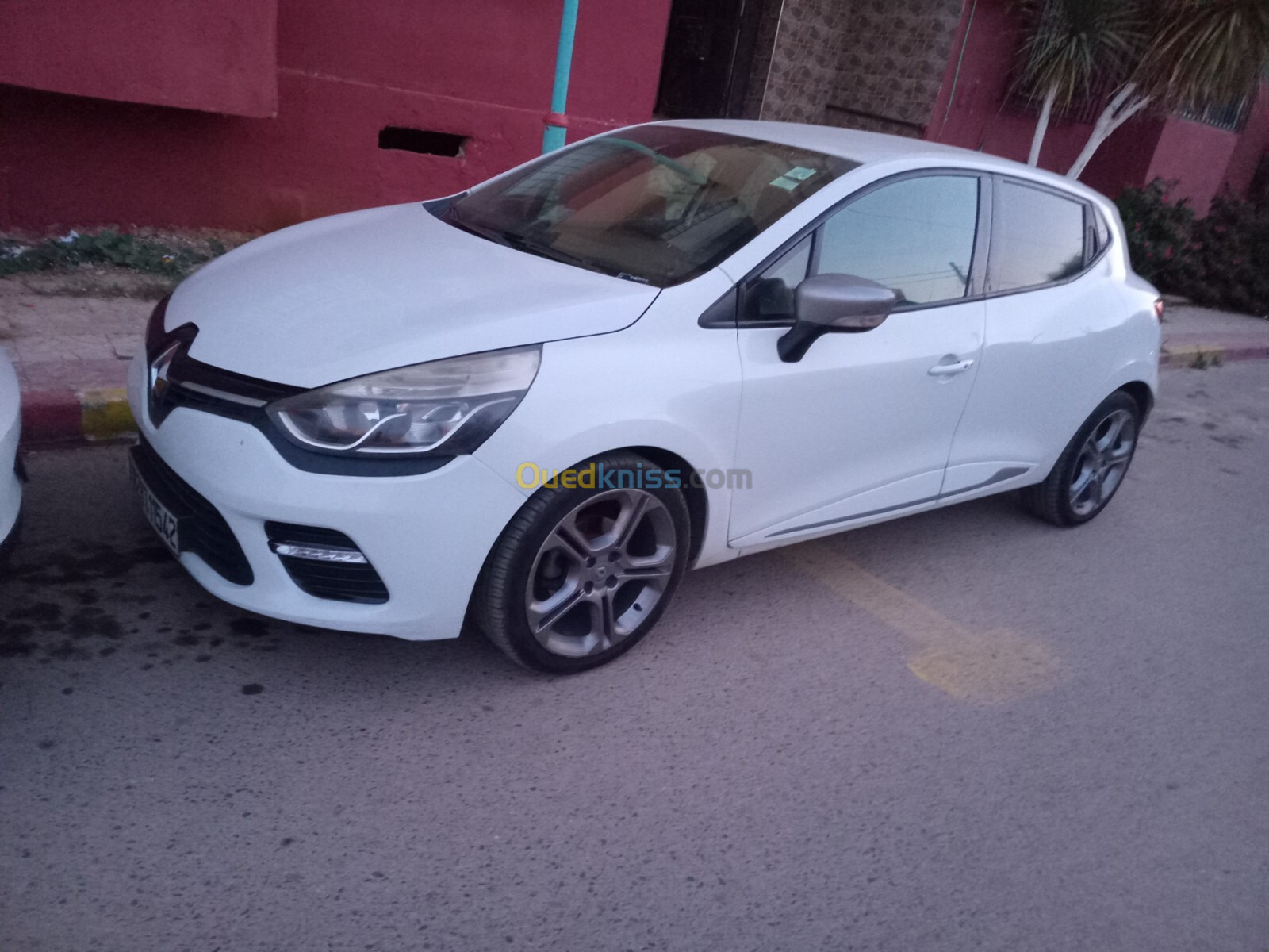 Renault Clio 4 2015 GT Line +