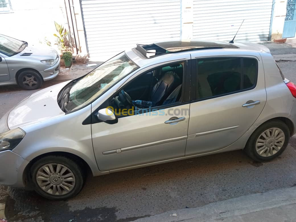 Renault Clio 3 2010 Exception