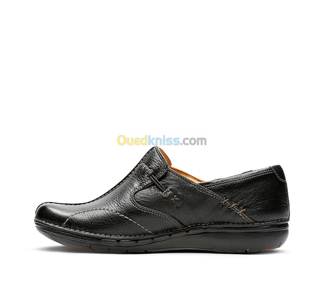 CLARKS Un Loop Black Leather