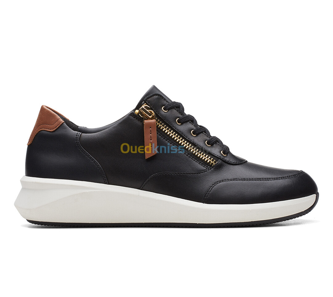 CLARKS Un Rio Zip Black Leather