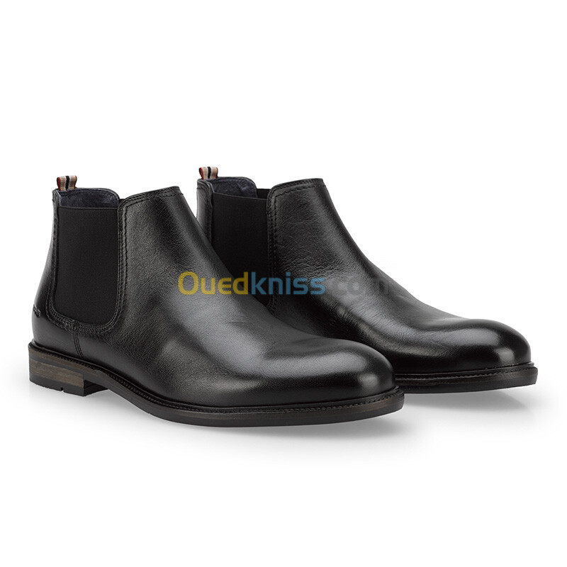 AMBITIOUS CAYE Chelsea Boot