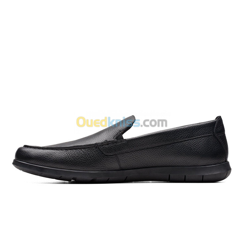 CLARKS Flexway Step Black Leather