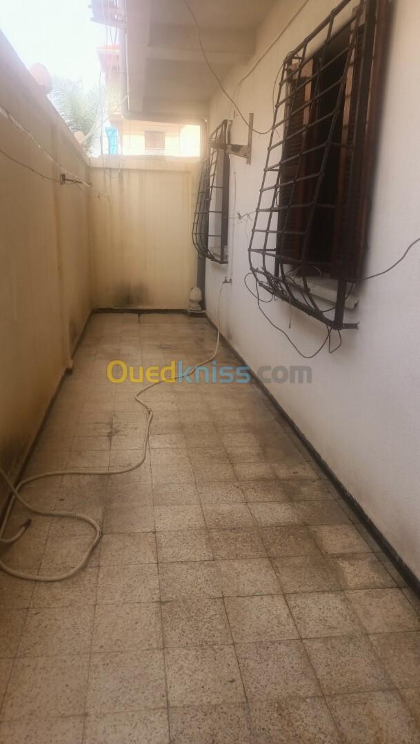 Location Appartement F4 Alger Bordj el bahri